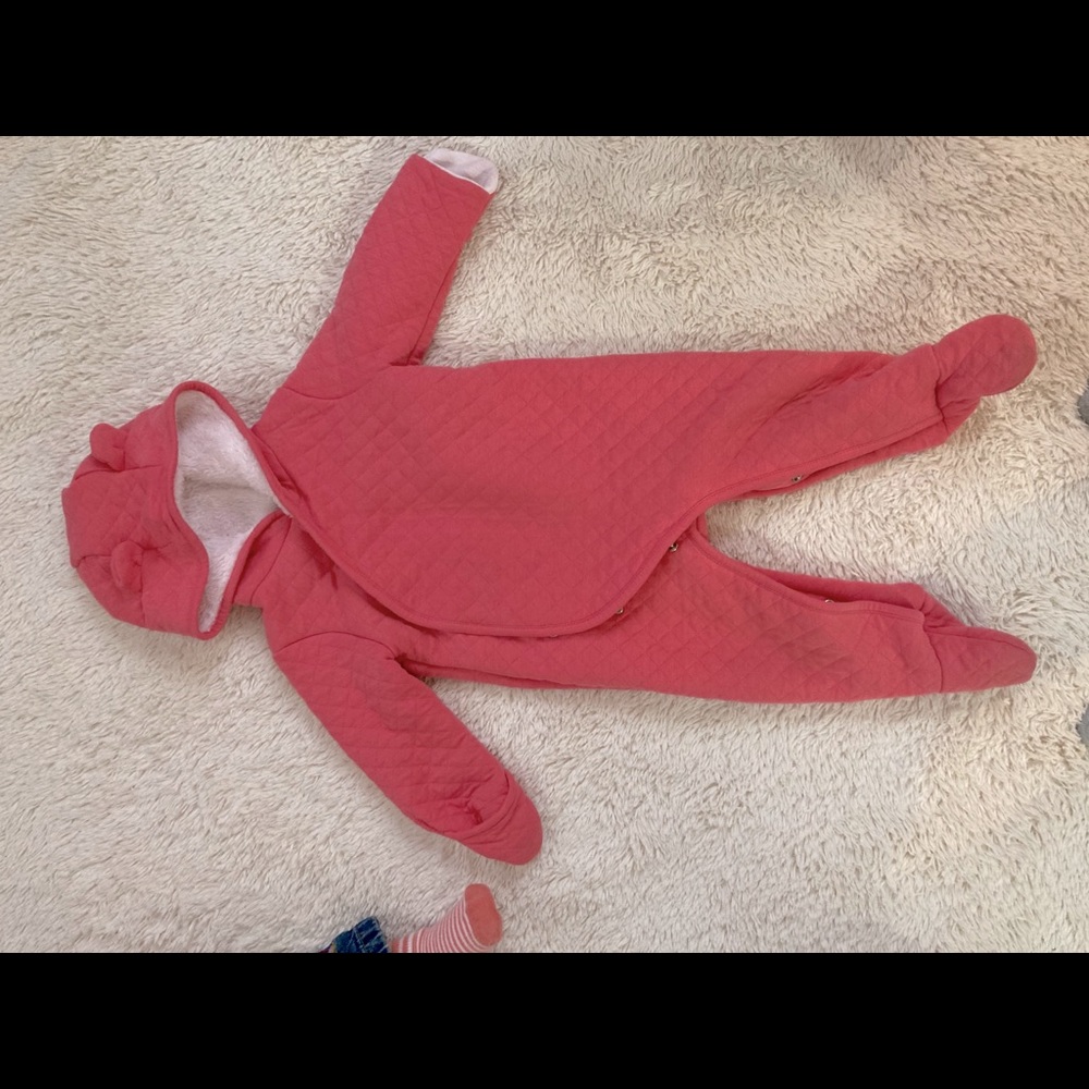 Carter’s 9 month bunting